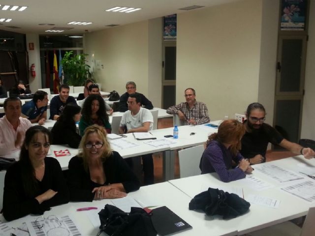 Las asociaciones pinatarenses amplían sus conocimientos en gestión asociativa - 1, Foto 1