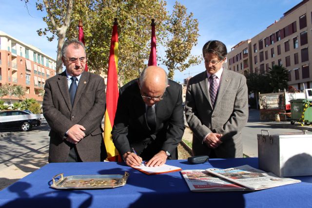Garre destaca la importante mejora de la calidad de vida para los lorquinos que supone la regeneración urbana del Barrio de San Diego - 2, Foto 2