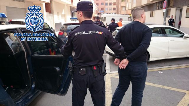 Detenidas cuatro personas que se desplazaban desde La Rioja con objeto de robar en domicilios de Molina de Segura - 1, Foto 1