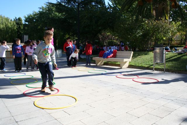 Unos 400 escolares de Primaria de Cehegín participan en una jornada de juegos lúdicos - 1, Foto 1