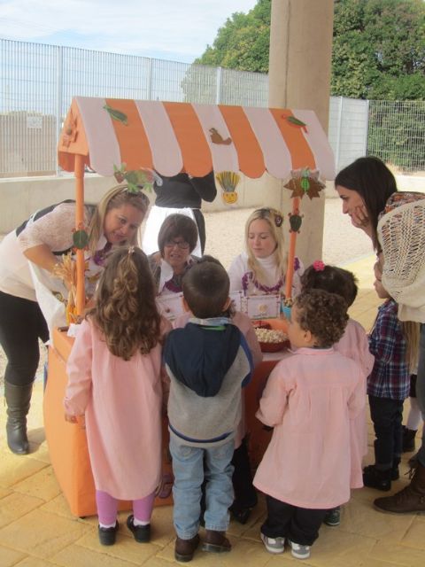 El nuevo colegio Rey Juan Carlos I celebra su primer mercadillo de otoño - 4, Foto 4