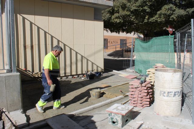 Servicios finaliza las actuaciones de mejora en el acceso al Centro de Especialidades de Jumilla - 3, Foto 3