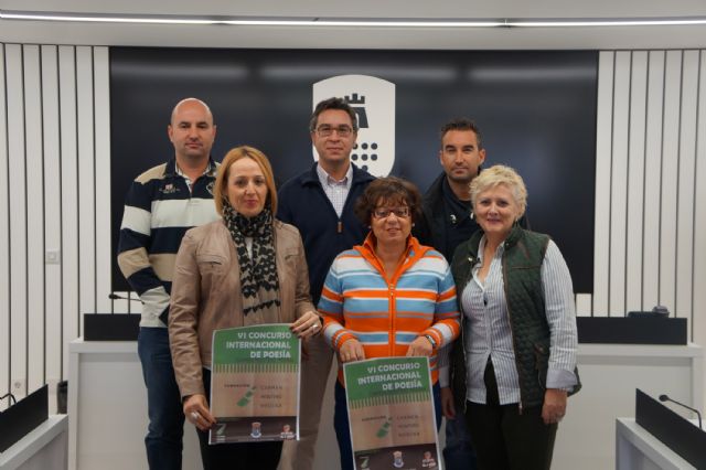 El Ayuntamiento torreño amplía a 800 euros el premio del Carmen Montero Medina de poesía en su sexta edición - 3, Foto 3