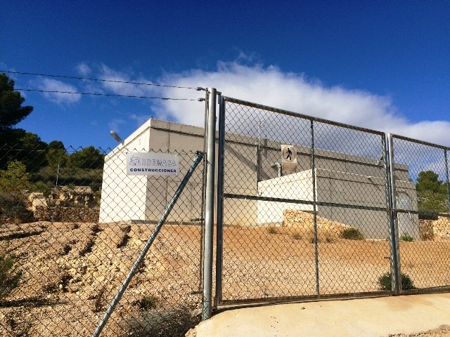 Denuncian la situación de abandono y no puesta en servicio desde su construcción en 2009 del Depósito de Agua Potable en Las Viñas-Carivete, Foto 2