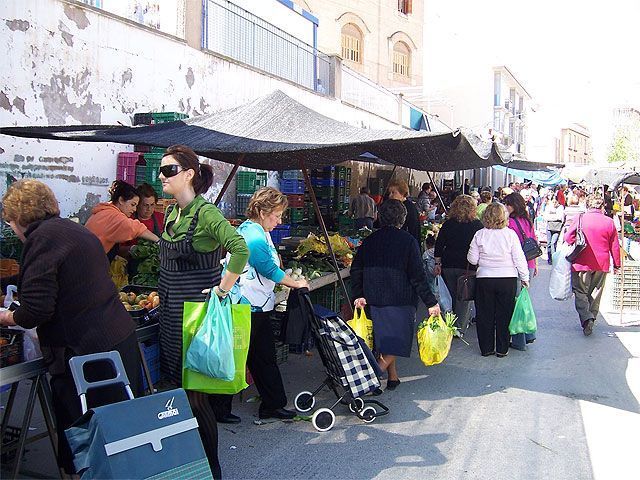 El mercado semanal del día 10 de diciembre se atrasará al jueves 11, Foto 1