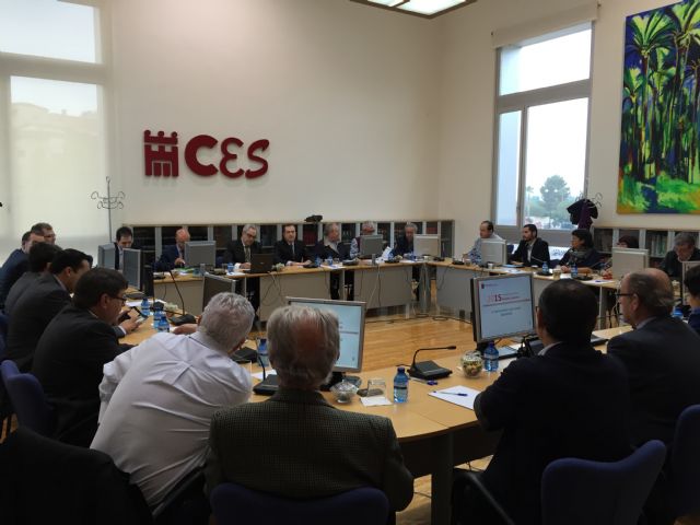 Francisco Martínez Asensio presenta al pleno del CES el Proyecto de Ley de Presupuestos de la Comunidad Autónoma para 2015 - 2, Foto 2