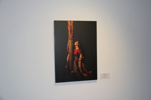 El Centro Cultural de Ceutí acoge una exposición fotográfica centrada en la relación entre Cristo y María Magdalena - 3, Foto 3