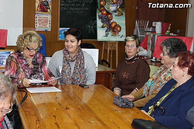 Las Asociaciones de Mujeres de Totana organizan varias actividades para conmemorar el Da Internacional contra la Violencia de Gnero que se celebra mañana - 7
