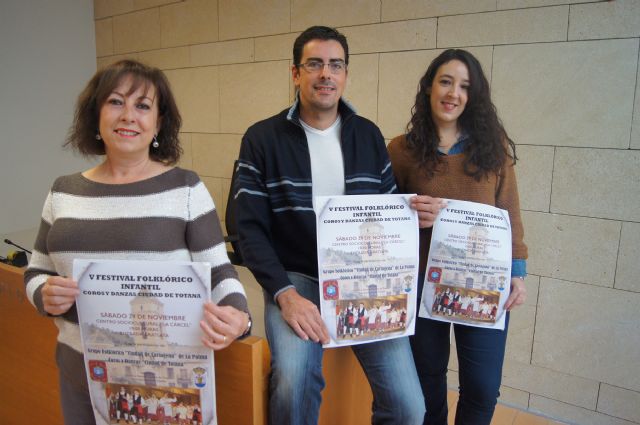El grupo folklórico Ciudad de Totana celebra su V Festival Folklórico Infantil, Foto 2