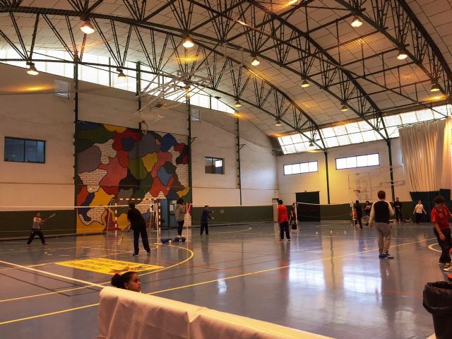 La Concejalía de Deportes organizó la Fase Local de Bádminton de Deporte Escolar., Foto 7