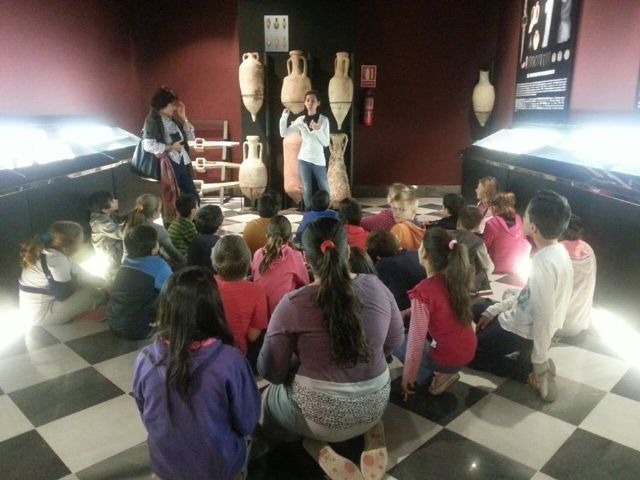 Más de 300 niños conocen la historia de San Pedro del Pinatar - 2, Foto 2