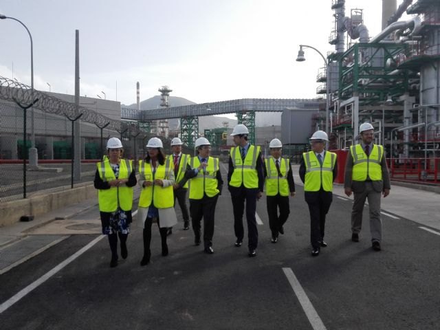 Juan Carlos Ruiz asegura que la compañía ILBOC convierte el Valle de Escombreras en referente europeo de producción de bases lubricantes - 1, Foto 1