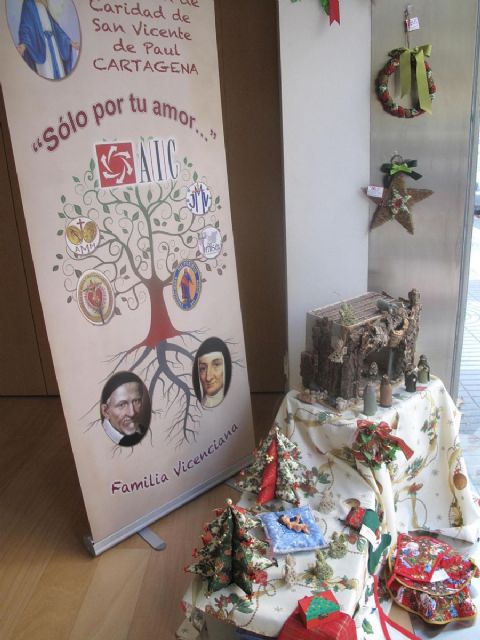 Las Vicencianas venden en su tienda solidaria los trabajos de mujeres en riesgo de exclusión social - 3, Foto 3