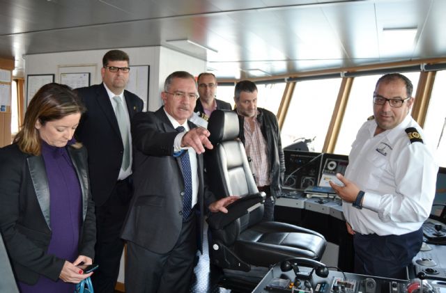 El buque 'Ramón Margalef' realiza una jornada de puertas abiertas para escolares en Águilas - 2, Foto 2