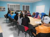 El Ayuntamiento informa a los jóvenes de La Aljorra sobre su oferta cultural y de ocio