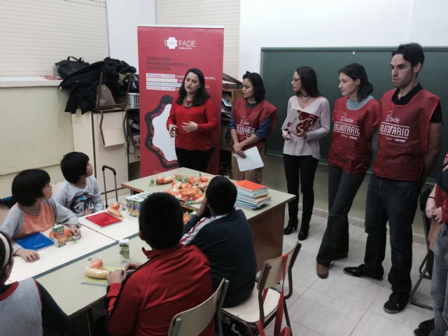 27 menores del CEIP San Andrés participan en un taller de refuerzo escolar de la Fundación FADE - 1, Foto 1