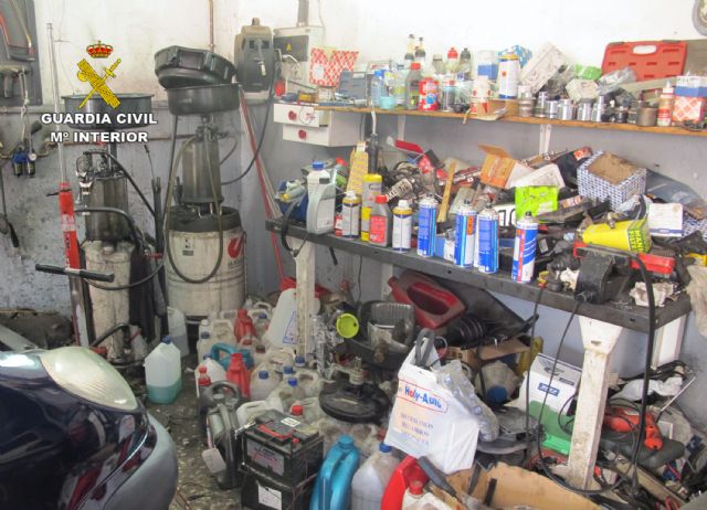 La Guardia Civil denuncia 1.500 infracciones en talleres de automoción de la Región - 3, Foto 3