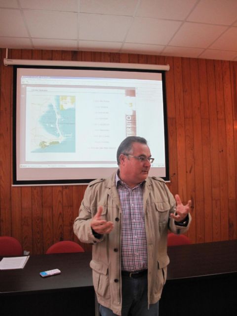 La gastronomía se cuela en el taller de mayores Un paseo por la historia de Cartagena - 1, Foto 1