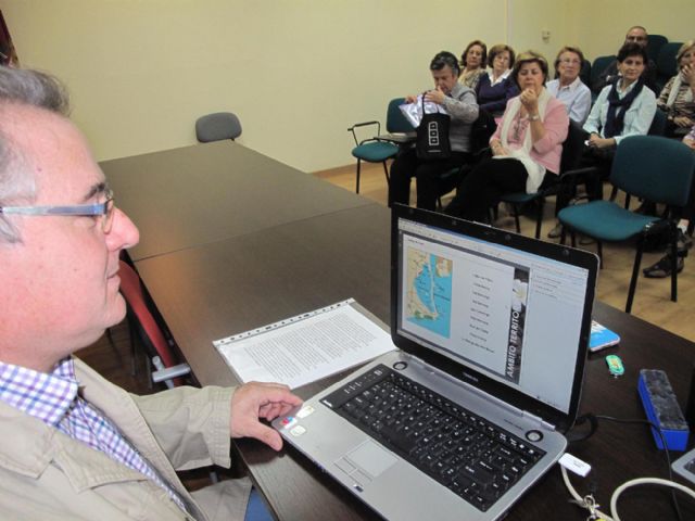 La gastronomía se cuela en el taller de mayores Un paseo por la historia de Cartagena - 2, Foto 2