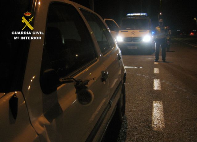La Guardia Civil detiene a una conductora por circular en sentido contrario y ocasionar varios accidentes - 2, Foto 2