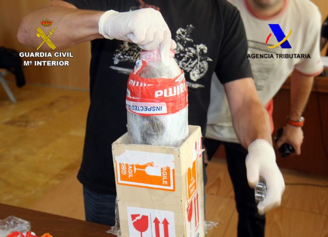 Intervenidas a tres personas 5,2 kilos de mezcalina en dos paquetes postales en Murcia - 1, Foto 1
