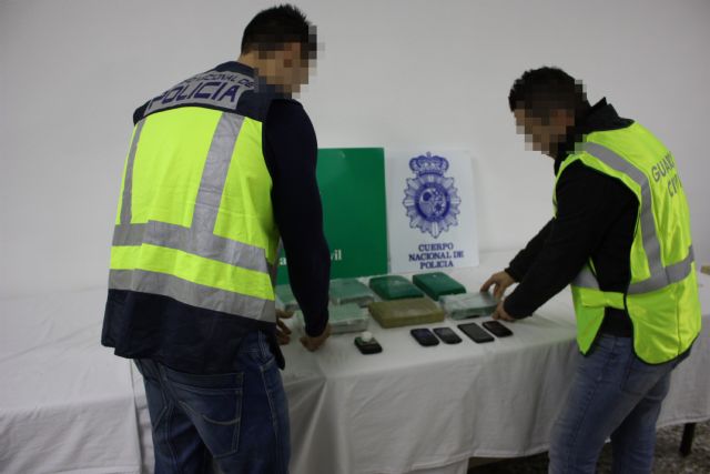La Policía Nacional y la Guardia Civil detienen a TRES personas presuntas autoras de un delito contra la Salud Pública - 3, Foto 3