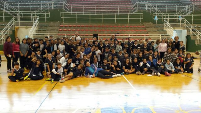 Alumnos de Maristas echan unas canastas con el UPCT Basket Cartagena - 3, Foto 3