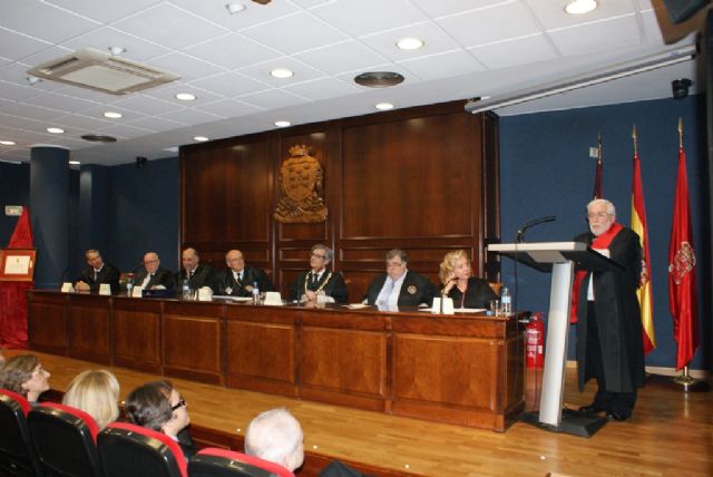 Martínez Ripoll recibe el mayor reconocimiento como letrado - 3, Foto 3