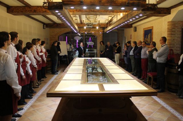 La subdirectora general de Formación del SEF destaca en Jumilla la importante formación adquirida por los alumnos del Curso de Sumillería - 4, Foto 4