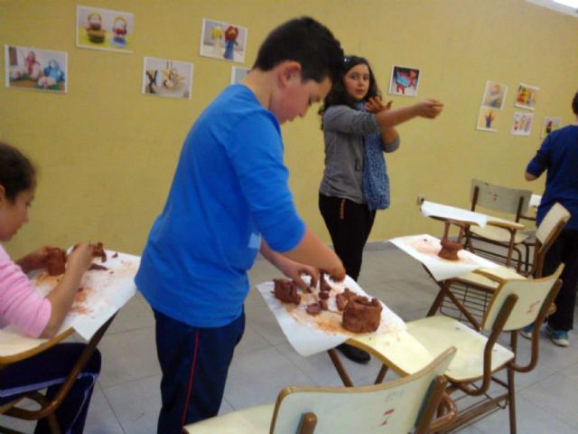 Alfarería y música para cerrar los talleres de noviembre de la asociación Alábega de Ceutí - 3, Foto 3