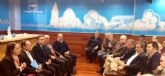 FECOAM, COAG-ir, ASAJA, PROEXPORT, APOEXPA, FECAMUR, SCRATS, la Junta Central de usuarios Regantes del Segura y empresarios del sector agroalimentario regional se renen con el PPRM para marcar las lneas del Programa Electoral 2015