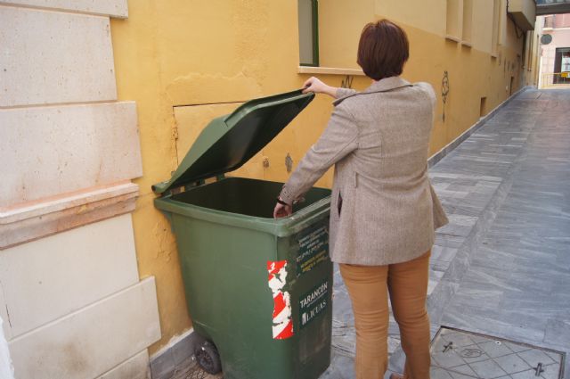 Habrá servicio de recogida de basuras todos los días de las fiestas a excepción de los días sábado 6 y martes 9 de diciembre, respectivamente, Foto 1