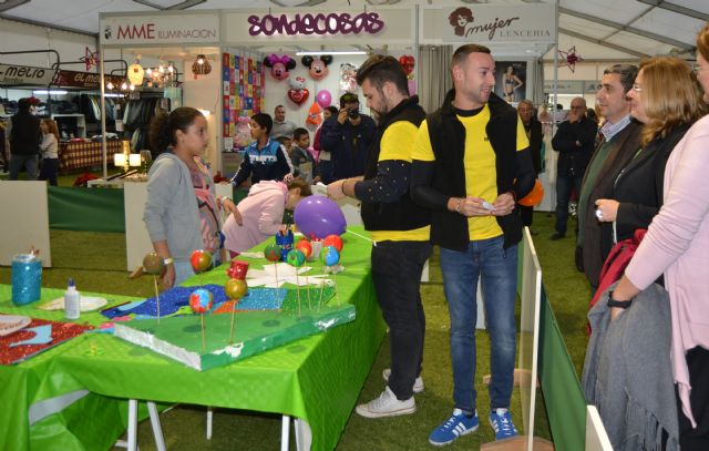 Arranca la III Feria de Navidad con descuentos y novedades en más de 40 comercios - 3, Foto 3