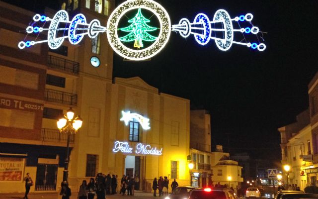 Las luces navideñas iluminan el centro de Puerto Lumbreras con iluminación led, para favorecer el ahorro energético - 1, Foto 1