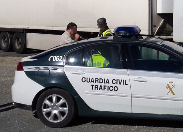 La Guardia Civil detiene a un camionero por superar siete veces la tasa máxima de alcoholemia - 1, Foto 1