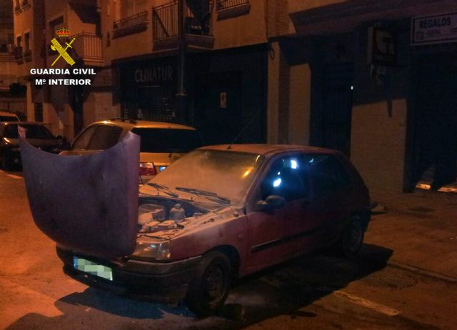 La Guardia Civil desmantela una organización criminal relacionada con robos en comercios y detención ilegal - 1, Foto 1