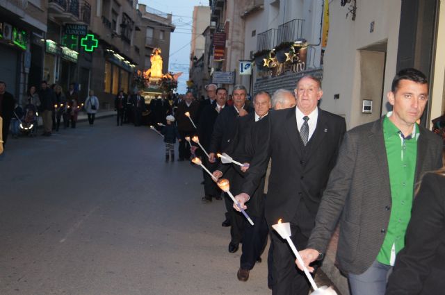 The image of Santa Eulalia is accompanied by hundreds of neighbors in the procession of transfer of the hermitage of San Roque church of Santiago, Foto 2