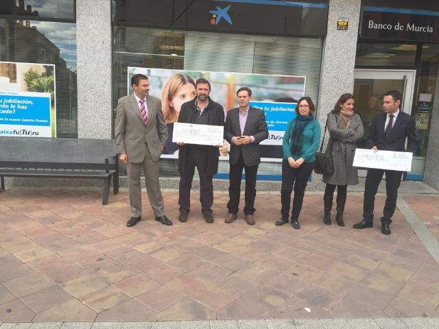 La Caixa destina 6.500 euros a Cáritas y unos mil euros para que el Ayuntamiento proyecte películas infantiles estas navidades - 1, Foto 1