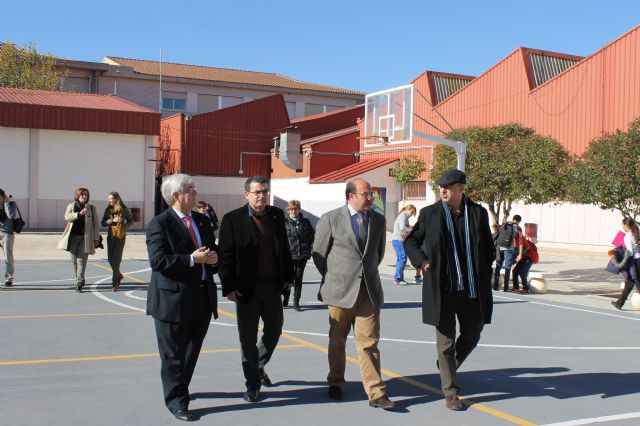 El consejero de Educación visita el IES Infanta Elena, galardonado con el Premio Nacional de Educación para centros - 5, Foto 5