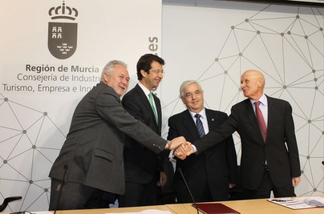 Cehegín formaliza con Industria el convenio para la mejora de la eficiencia energética - 1, Foto 1