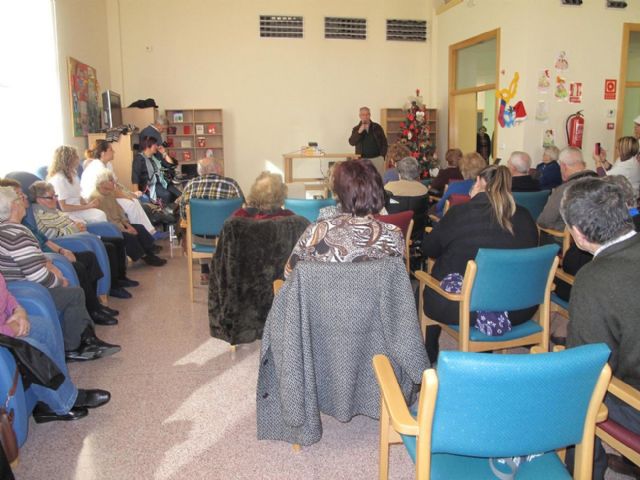 Ya es Navidad en los Centros de Día de El Algar y Los Dolores - 1, Foto 1