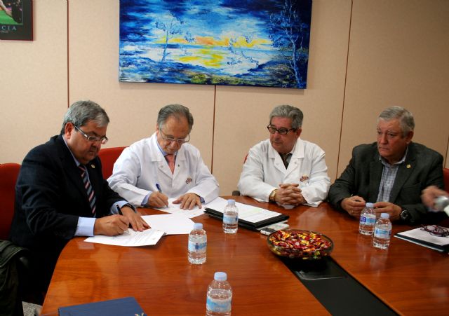Grupo Fuertes firma un convenio de colaboracin con la Academia de Veterinaria de la Regin de Murcia, Foto 1