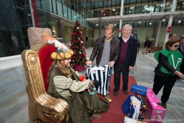 Miles de ni&ntilde;os necesitados podrán disfrutar de juguetes estas navidades - 4, Foto 4