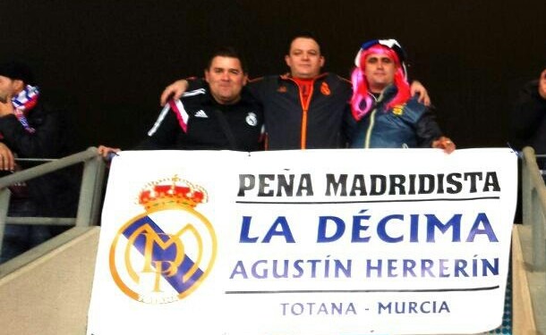 Ms de 50 aficionados madridistas se desplazaron a Almera para presenciar el encuentro entre el Almera CF y el Real Madrid - 8
