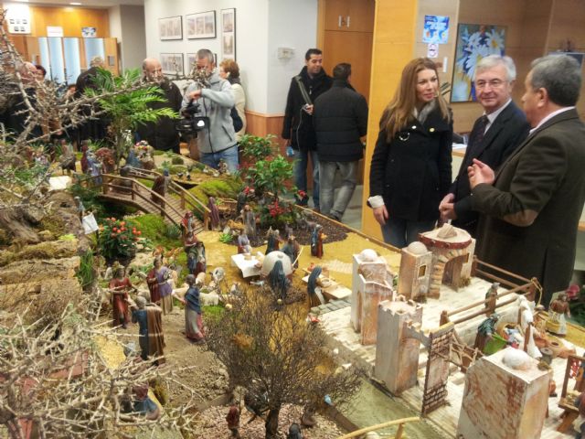 Concierto de rondalla, Belén Monumental, obras teatrales y concurso de villancicos, entre las actividades para personas mayores del Centro Miguel Ángel - 1, Foto 1