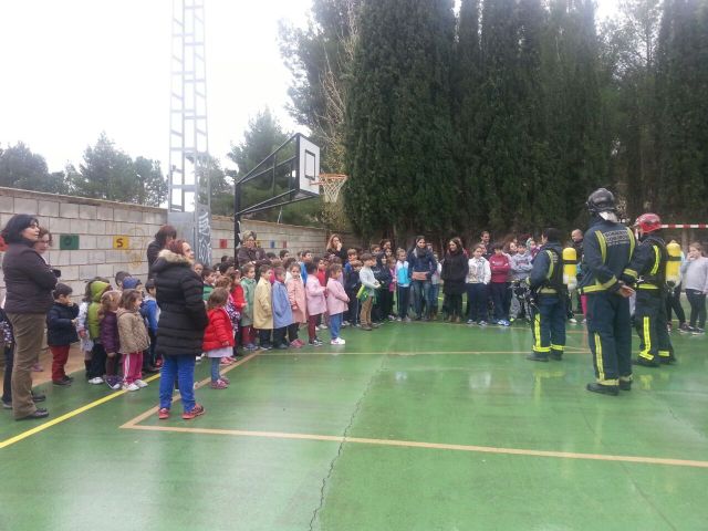 Simulacro de seismo en el colegio público de Villanueva del Río Segura - 1, Foto 1