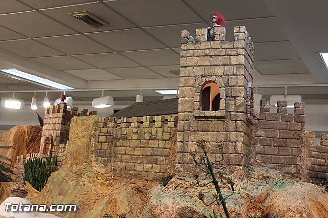 Ms de cuatrocientas figuras y doce misterios componen el Beln Municipal - 12