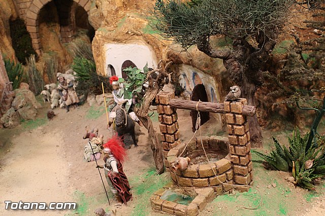 Ms de cuatrocientas figuras y doce misterios componen el Beln Municipal - 14