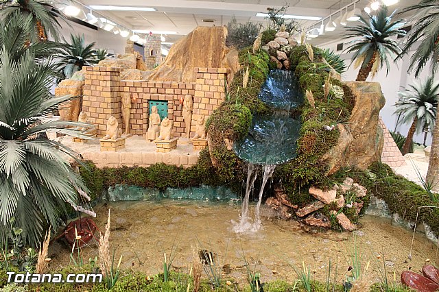 Ms de cuatrocientas figuras y doce misterios componen el Beln Municipal - 18