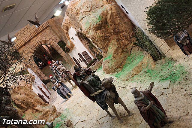 Ms de cuatrocientas figuras y doce misterios componen el Beln Municipal - 25